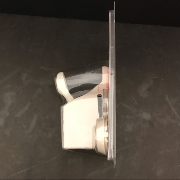 Martha Stewart stamp & punch pack LOVE LETTERS - Picture 3 of 6